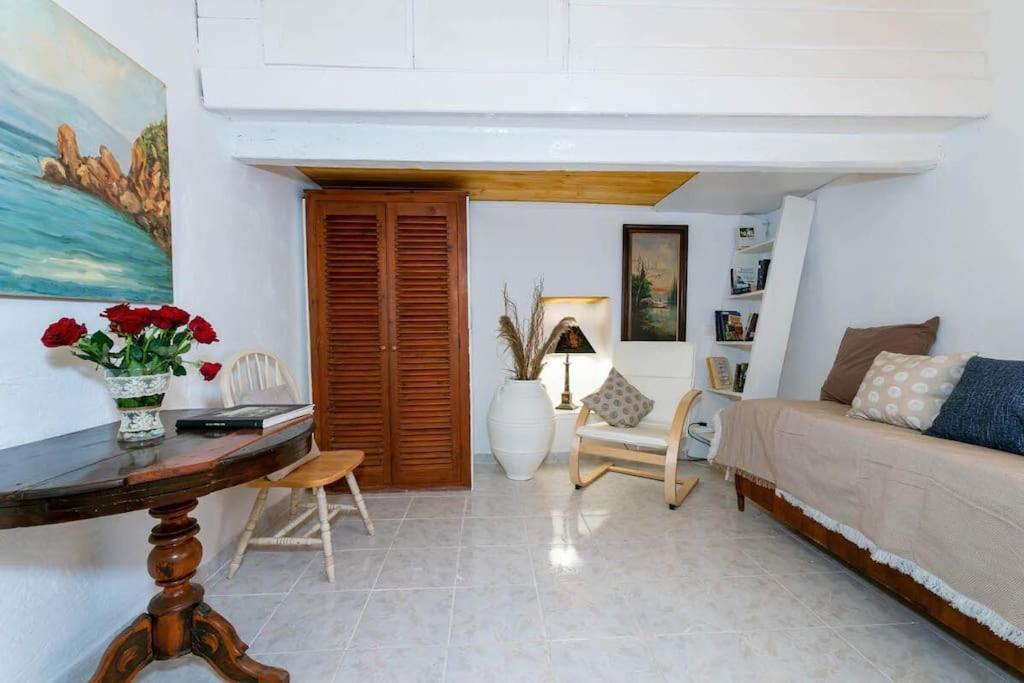 Chrysa S House Appartement Hydra  Buitenkant foto